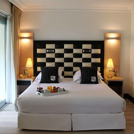Victoria Hotel